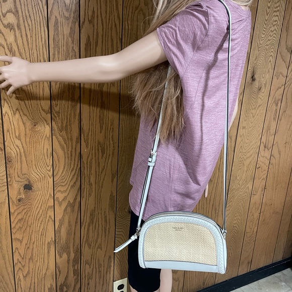 Kate Spade ♠️ Small Straw Crossbody - Picture 3 of 16